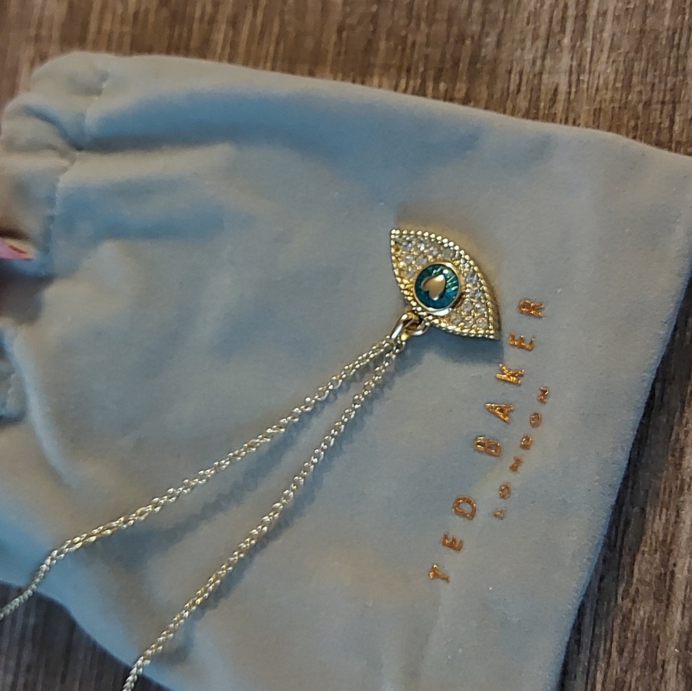 Necklace - Picture 2 of 9